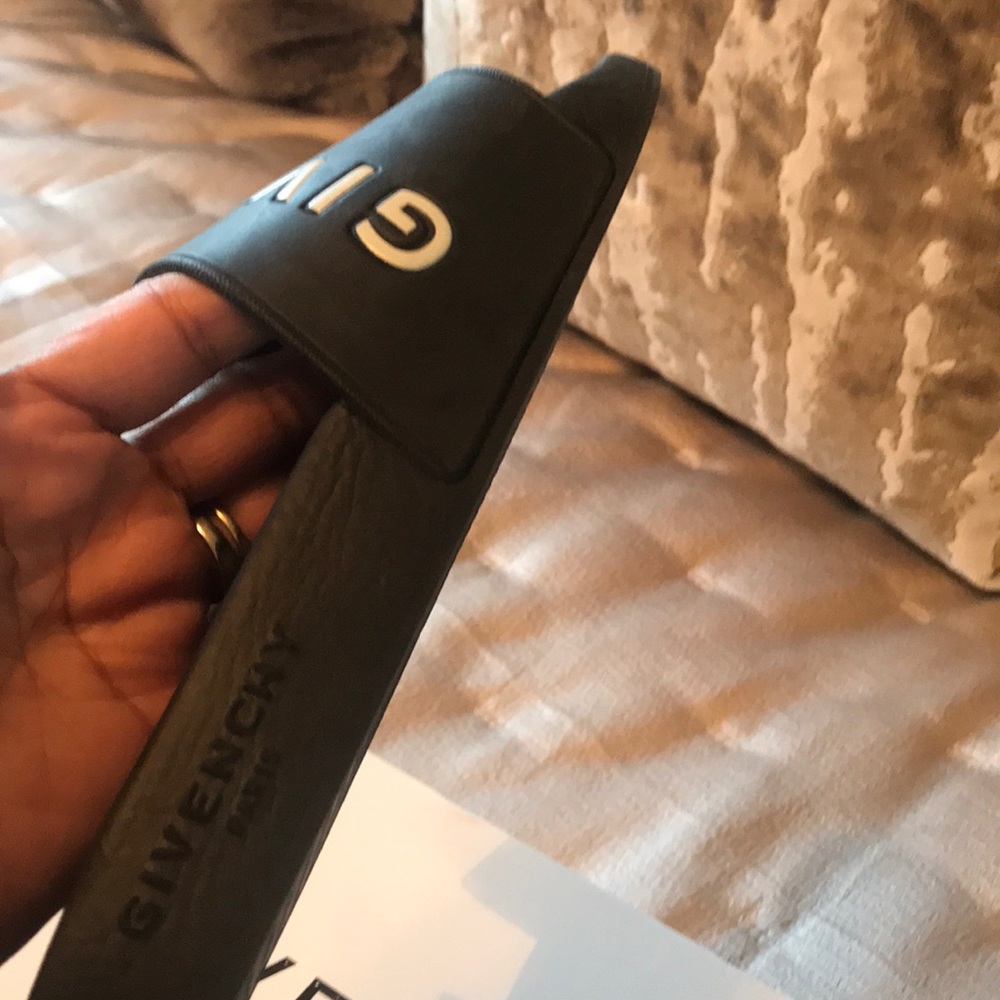 Givenchy slides - Picture 4 of 6